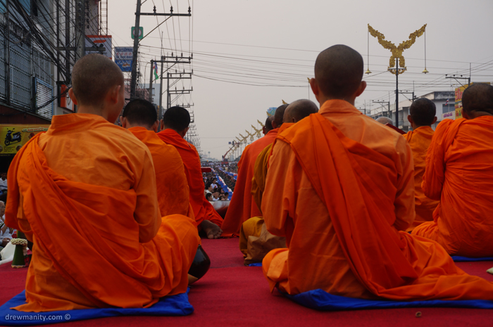 monks in mae sai