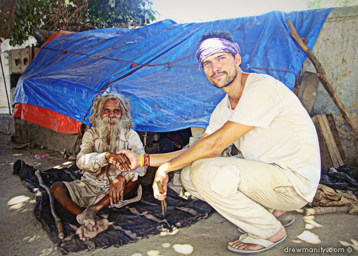 drewmanity.com-india-homeless-slums1.jpg