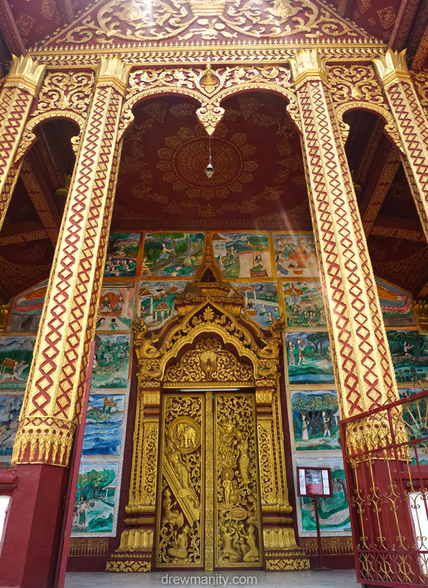 luang-prabang-Laos-wat-temple-monks-drewmanity.com