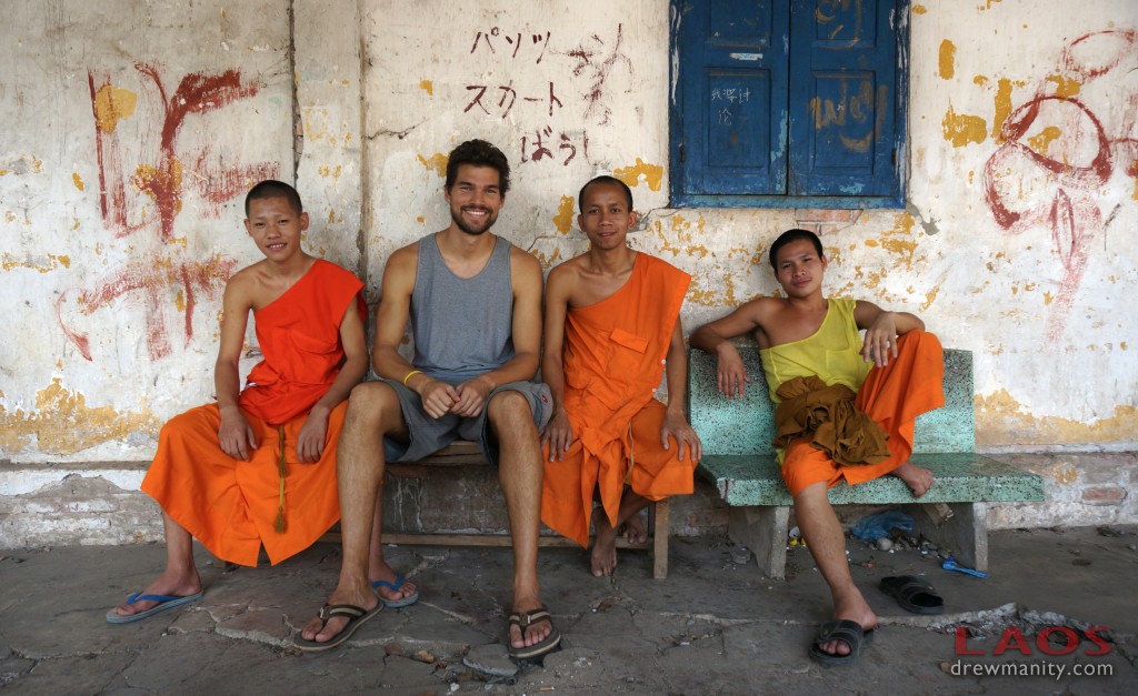luang-prabang-laos-monks-wat-temple-drewmanity